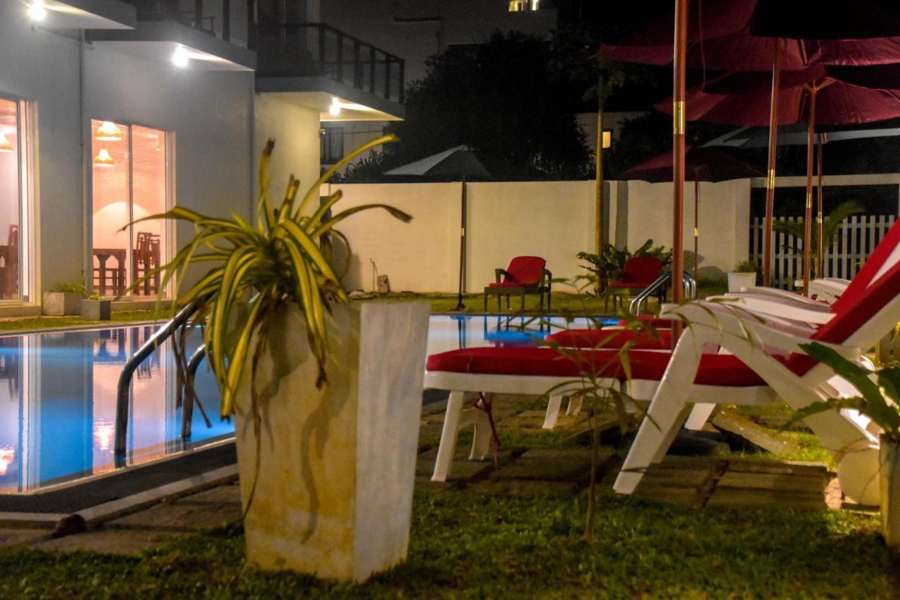 Ara Beach Resort มิริสซา ภายนอก รูปภาพ