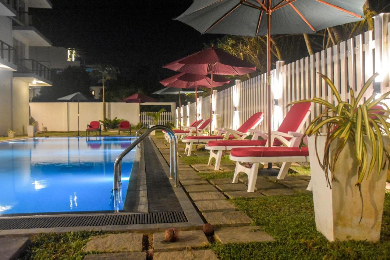 Ara Beach Resort มิริสซา ภายนอก รูปภาพ