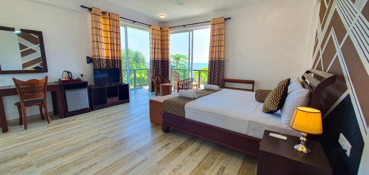 Ara Beach Resort มิริสซา ภายนอก รูปภาพ
