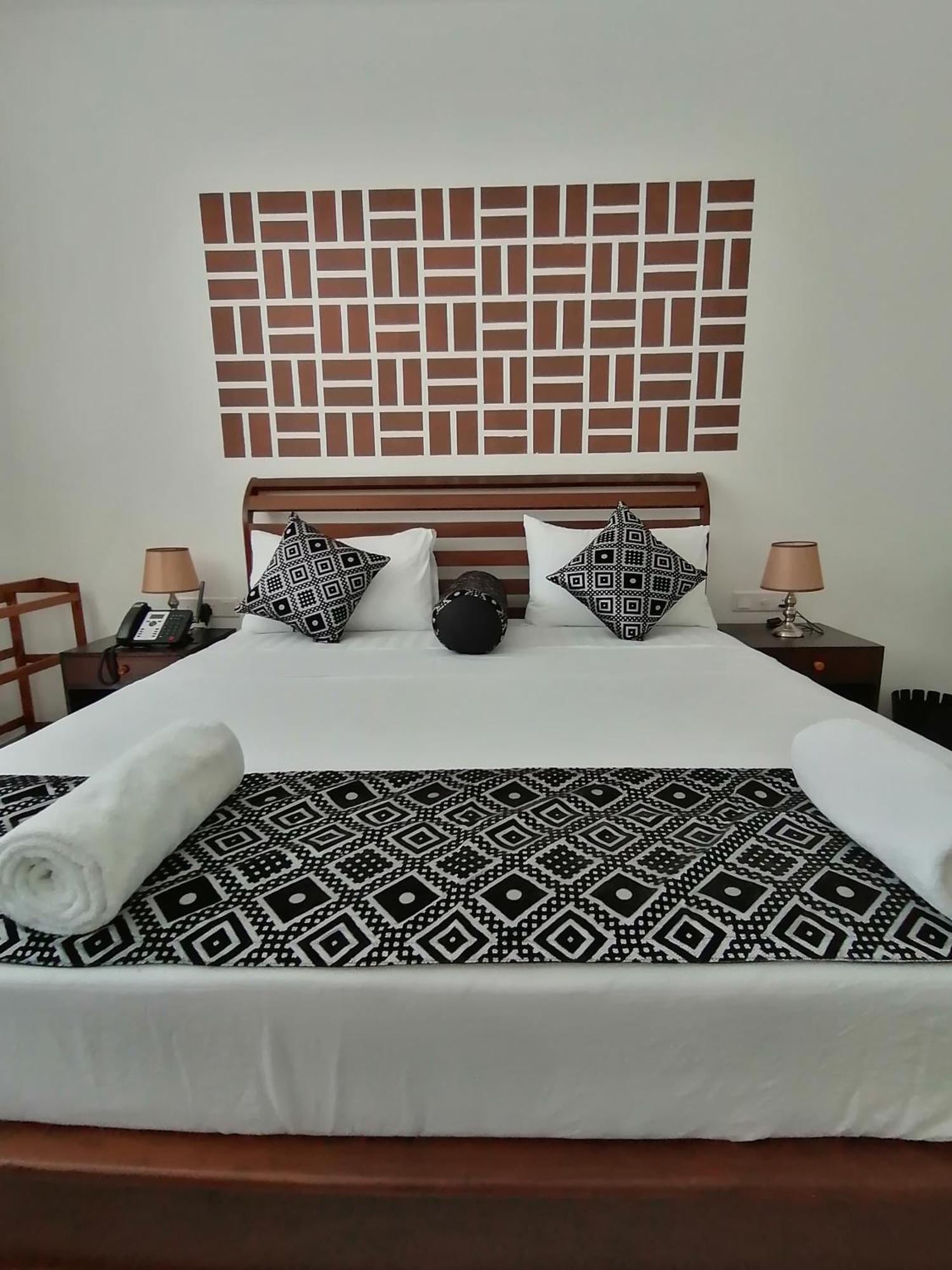 Ara Beach Resort มิริสซา ภายนอก รูปภาพ