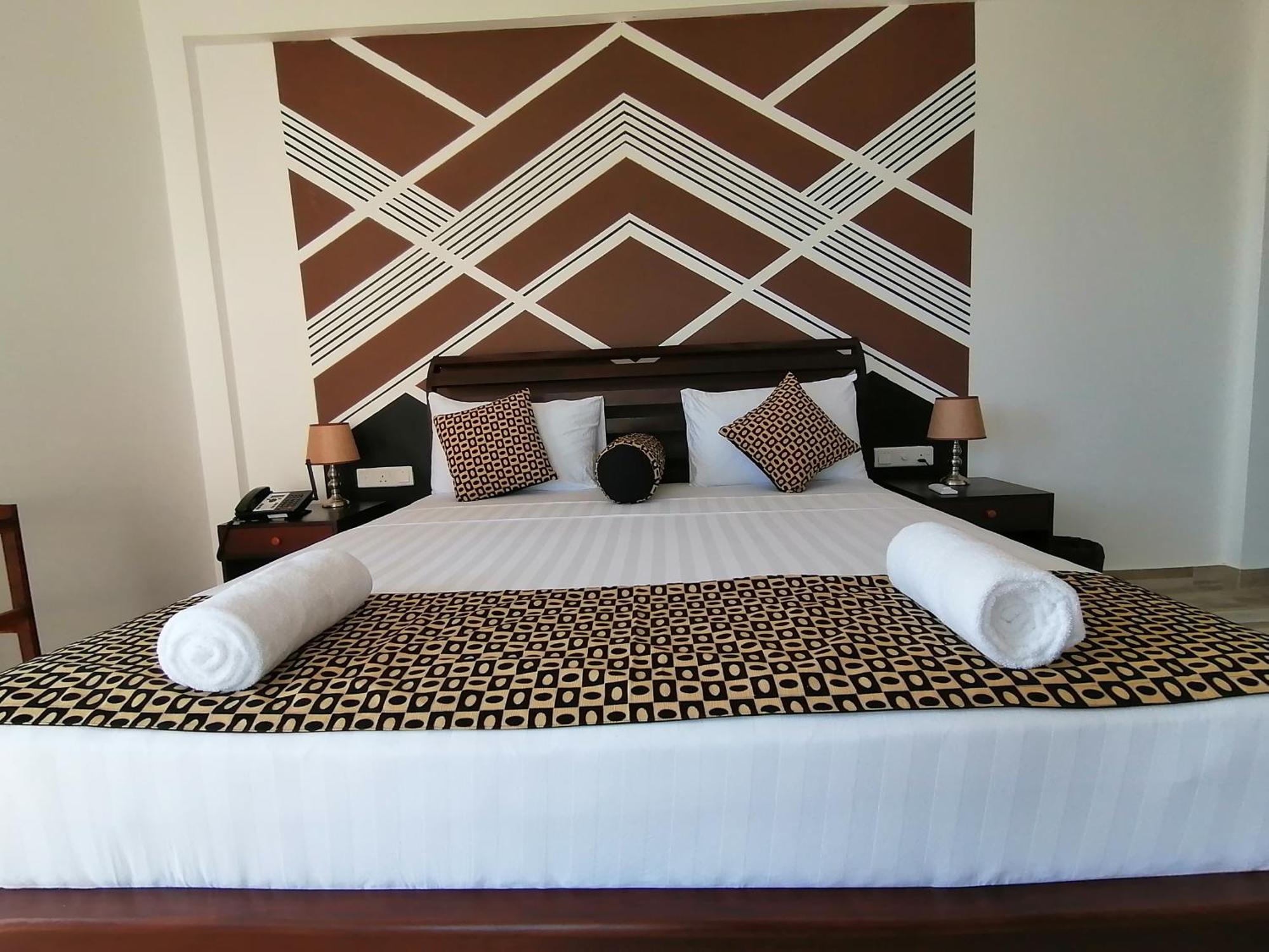 Ara Beach Resort มิริสซา ภายนอก รูปภาพ