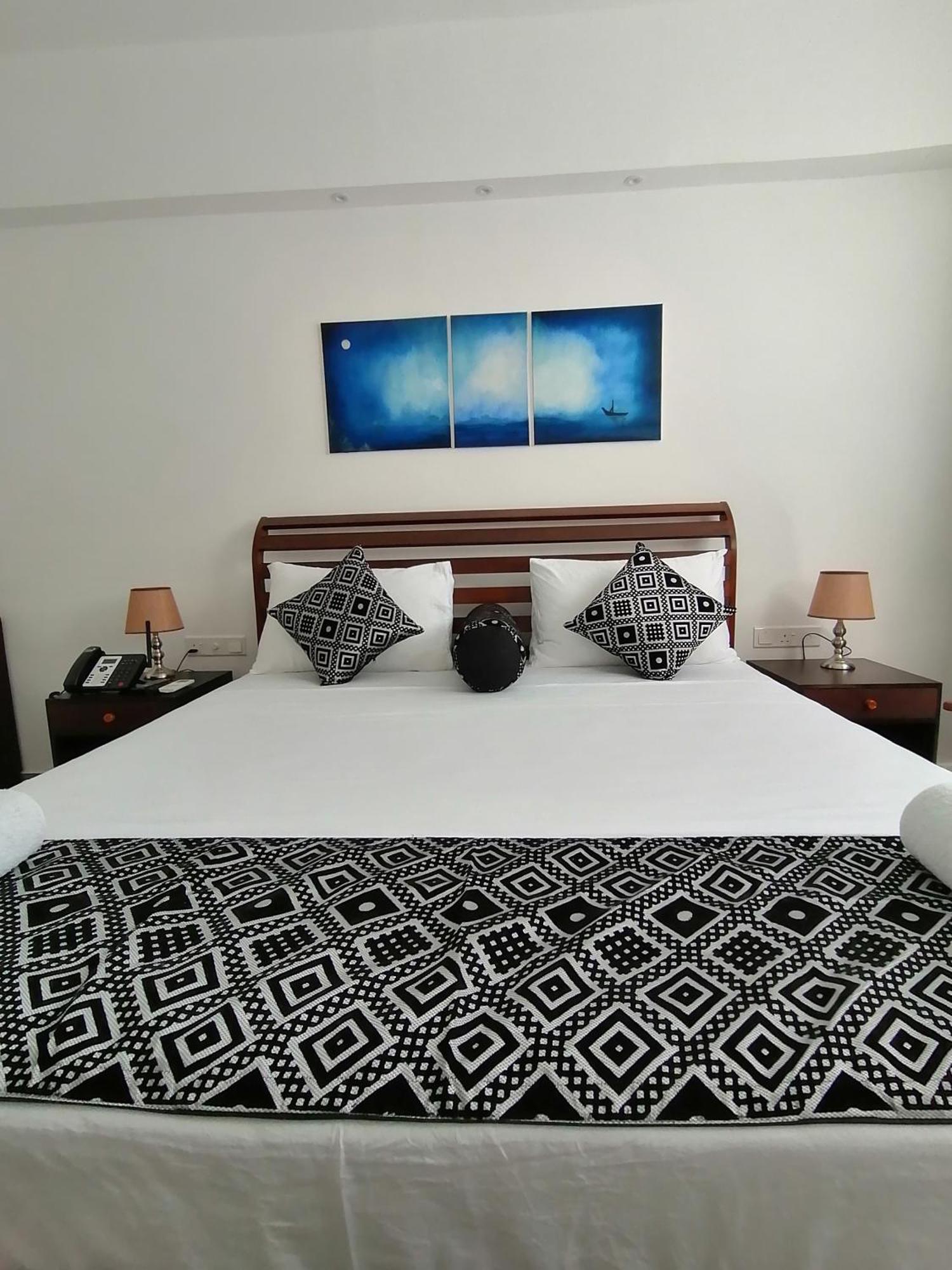 Ara Beach Resort มิริสซา ภายนอก รูปภาพ